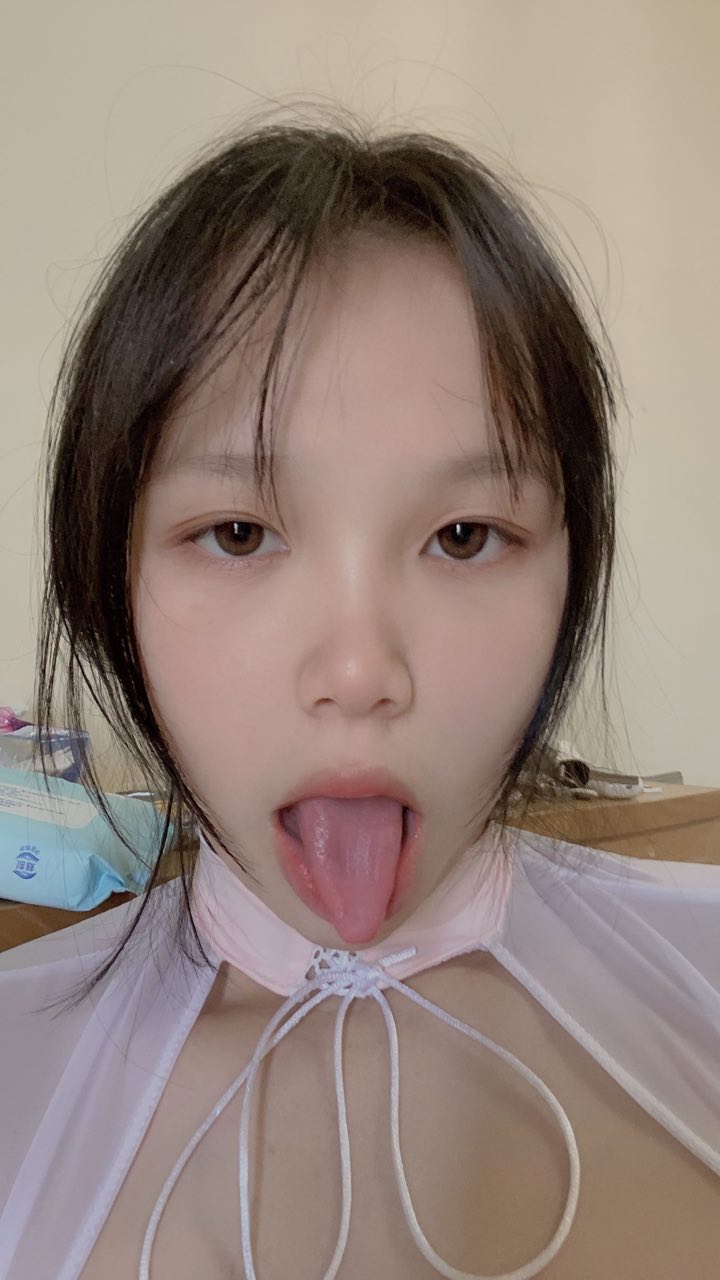 【2023_08_02】The_day_I_walked_around_in_a_bikini_It's_only_shown.m4v